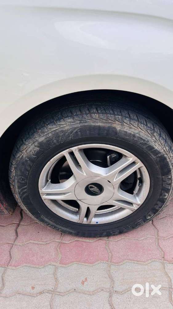 Mahindra Marazzo M6, 2019, Diesel