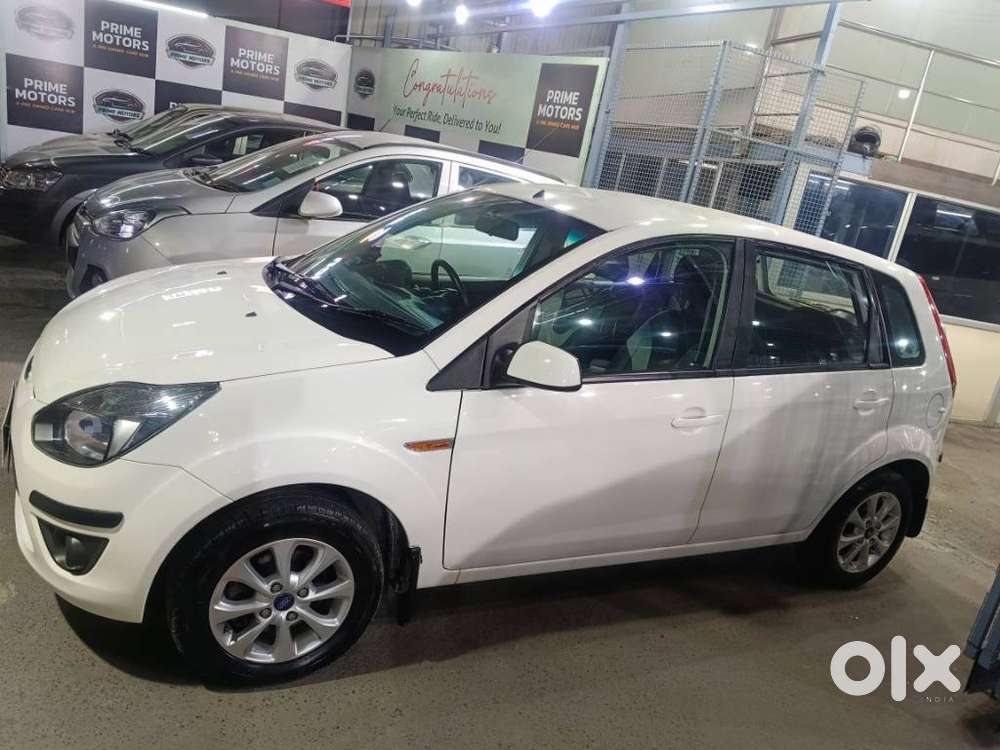 Ford Figo 2010-2012 Petrol Titanium, 2012, Petrol