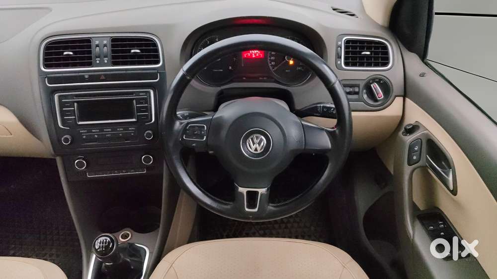 Volkswagen Vento Petrol Highline, 2013, Petrol