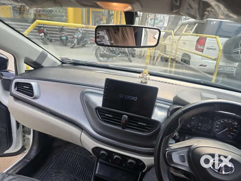 Tata Altroz Petrol 2022