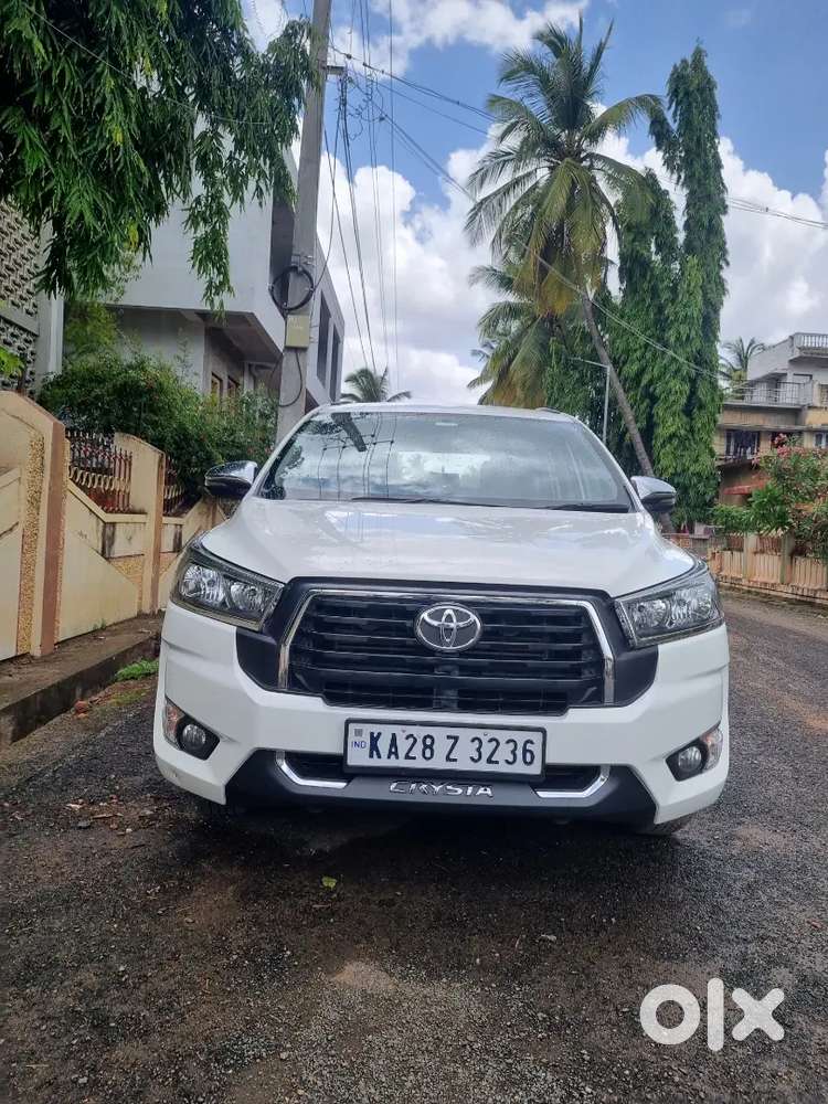 Toyota Innova Crysta 2020 Diesel 99000 Km Driven