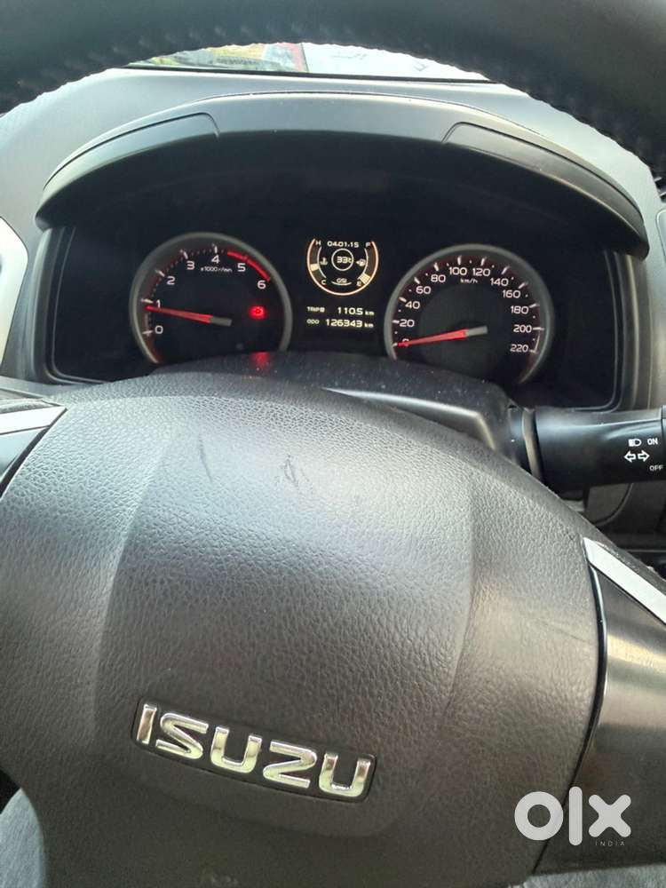 Isuzu V-cross 2019 Diesel Well Maintained