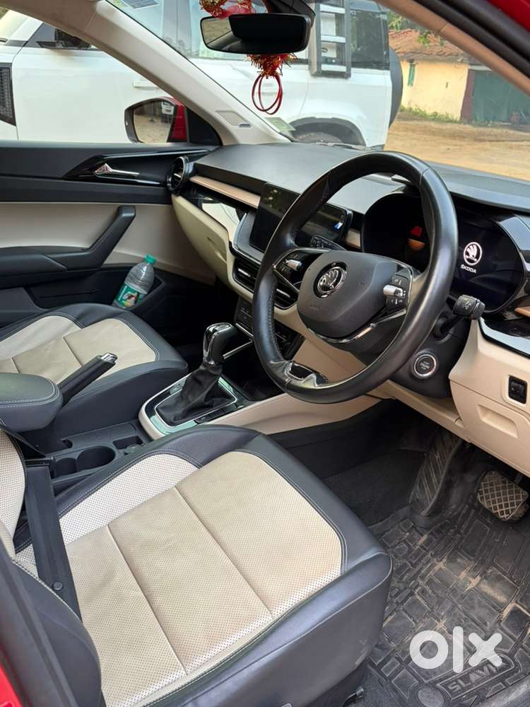 Skoda Slavia Petrol 2022