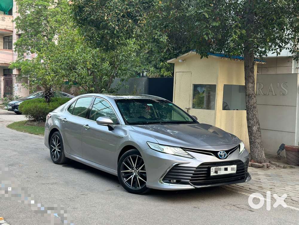 Toyota Camry Hybrid, 2022, Electric