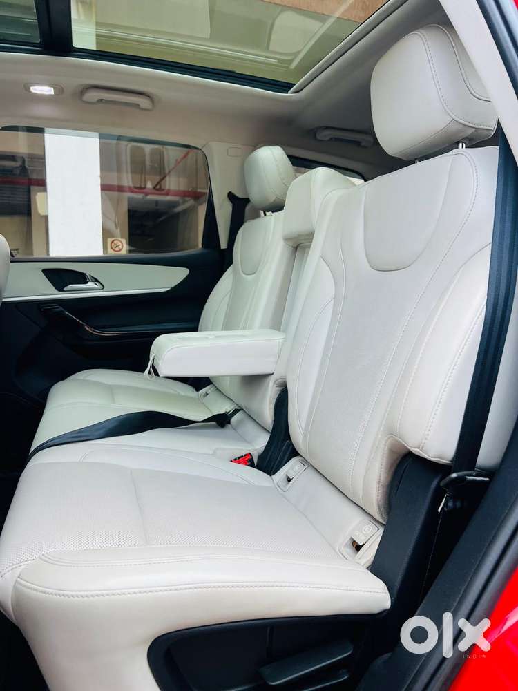 Mahindra Xuv700, 2021, Petrol