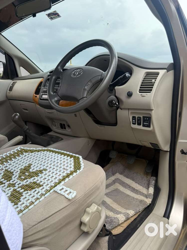 Toyota Innova 2.5 V 7 Str, 2011, Diesel