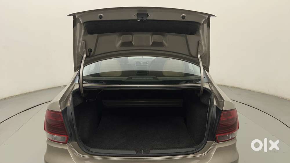 Volkswagen Vento 2010-2013 Petrol Highline, 2016, Petrol