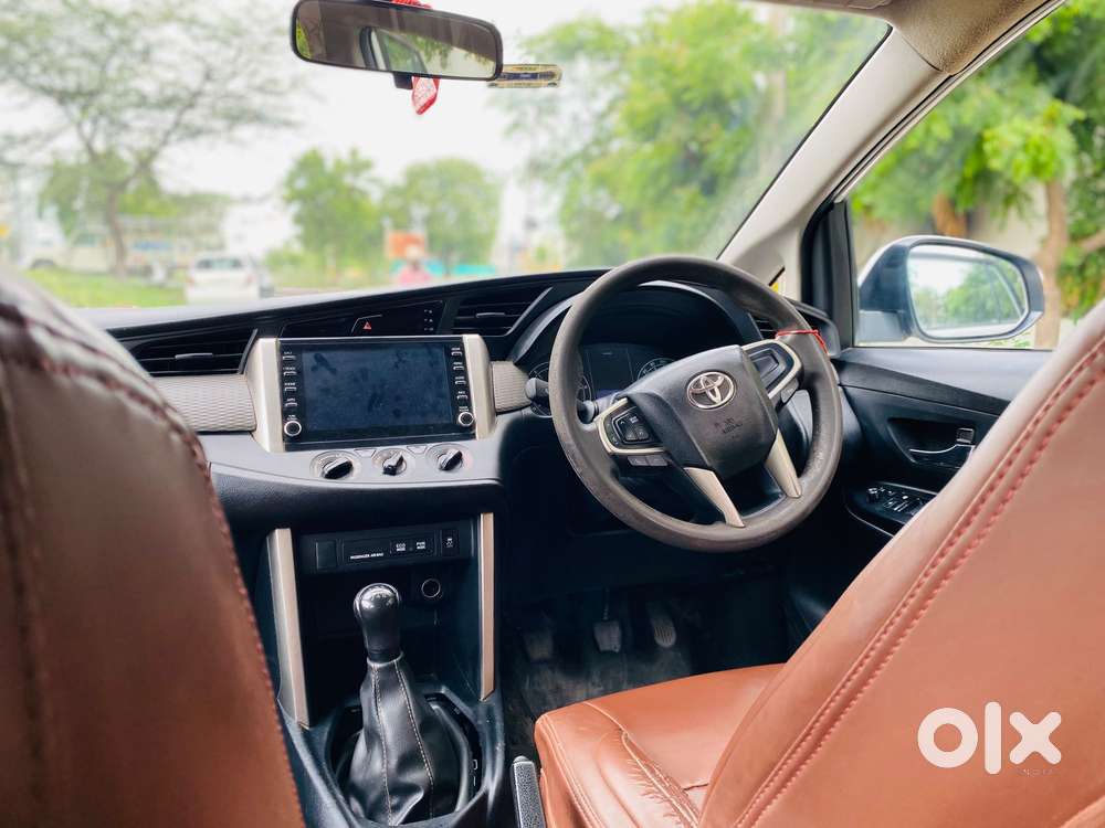 Toyota Innova Crysta [2020-ongoing] 2.4 Gx 7 Str, 2023, Diesel