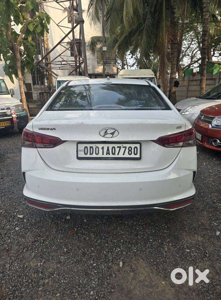 Hyundai Verna 1.5 Sx (o) Vtvt Ivt, 2023, Petrol
