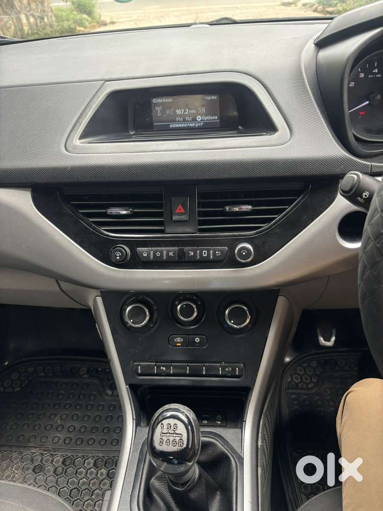 Tata Nexon 1.5 Revotorq Xm (s), 2017, Diesel