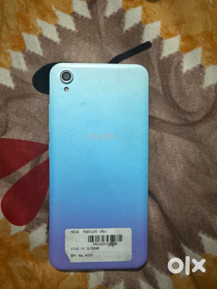 Vivo    Y1s