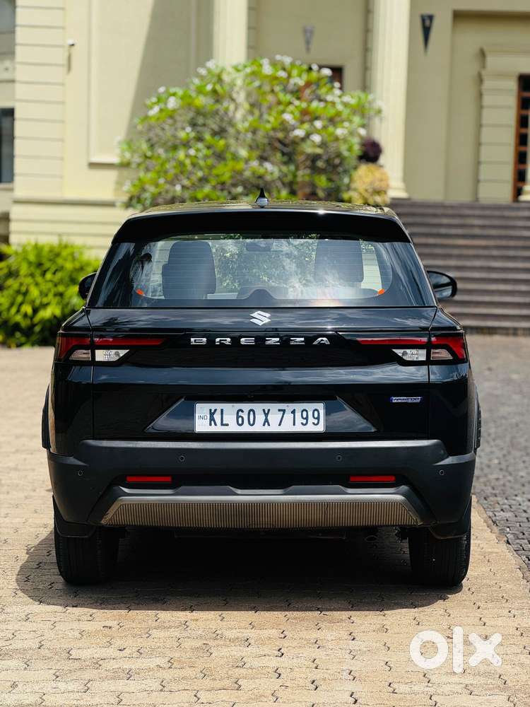 Maruti Suzuki Brezza 1.5 Vxi Smart Hybrid, 2025, Petrol