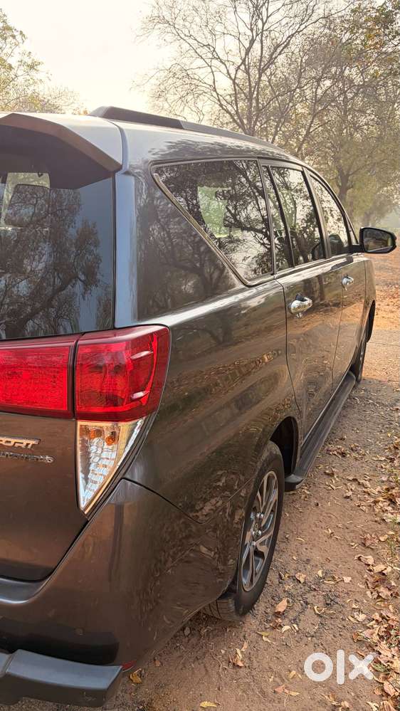 2022 Toyota Innova Crysta Automatic 2.4 Gx  Single Owner  93k Km  C