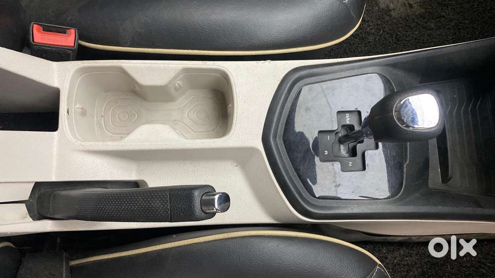 Mahindra Xuv300 1.2 W6 Amt Petrol, 2021, Petrol