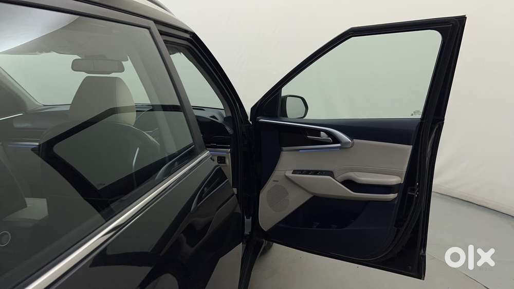 Kia Carens 1.5 Luxury Plus Turbo Dct 7 Str, 2024, Petrol