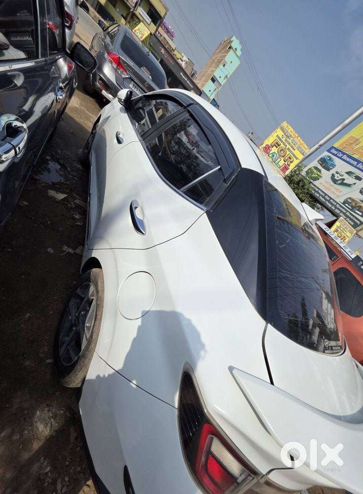 Hyundai Aura 1.2 Sx Petrol Manual, 2021