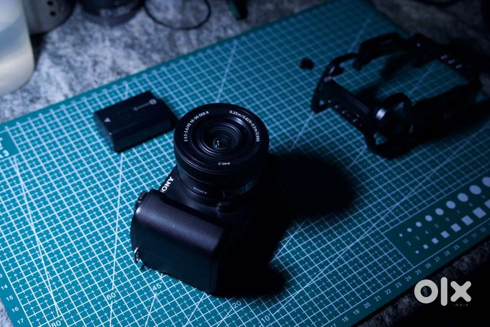 Alpha ZV-E10 II Kit, Body + Lens+ small rigcage+one battery