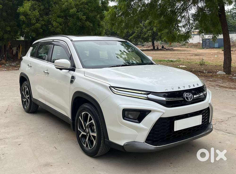 Maruti Suzuki Grand Vitara 1.5 Alpha Smart Hybrid Allgrip, 2025, Pet..