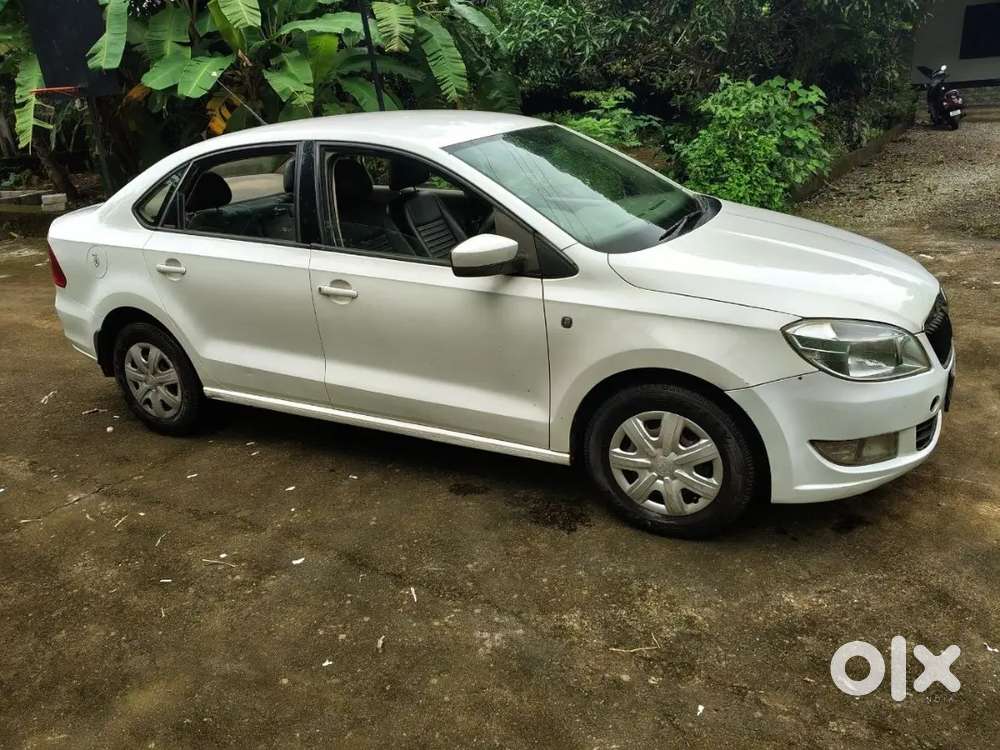 Skoda Rapid 1.6 Mpi 2012
