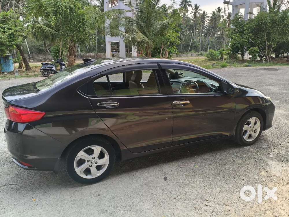 2015 Honda City Vx I-vtec  Top Model Automatic  48k Km  Petrol/cng