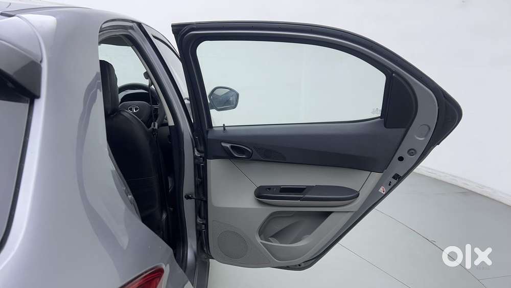 Tata Tiago Xza, 2019, Petrol