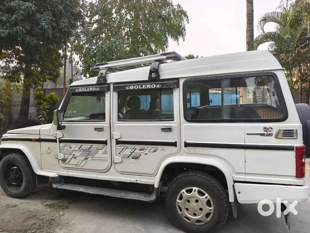 Bolero Power Plus 9 Seater 2016 Diesel With Ac And Power Steering.