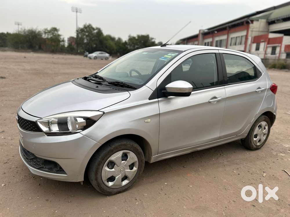 Tata Tiago 1.2 Revotron Xt (o), 2016, Petrol