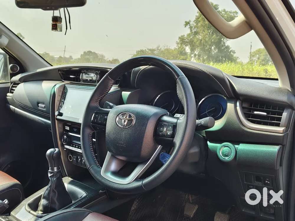 Toyota Fortuner 2025 Diesel Well Maintained
