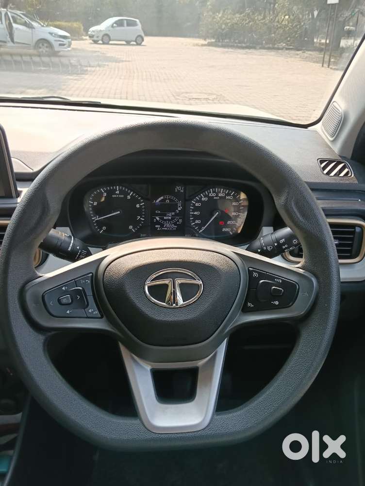 Tata Punch Accomplished, 2023, Petrol