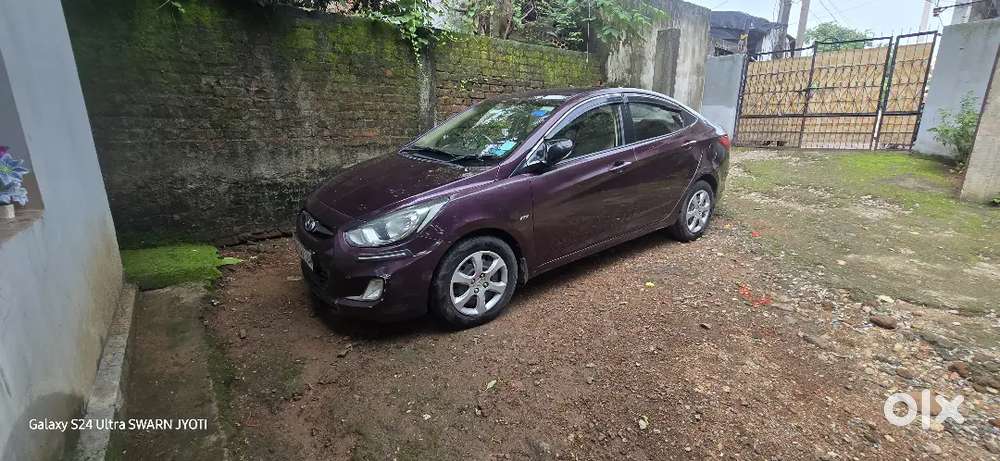 Hyundai Fludic Verna Best Condtion 2nd Owner Petrol