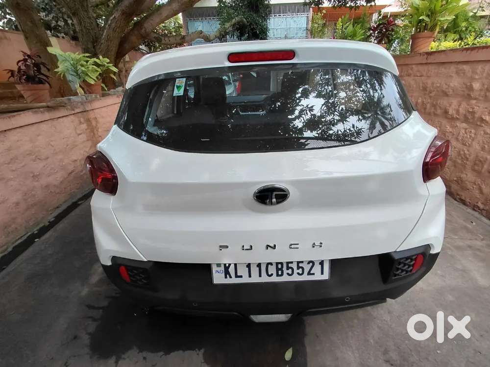 Tata Punch 1.2 Revotron 2025