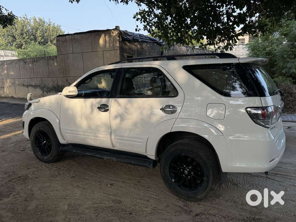 Toyota Fortuner 2011-2016 4x2 Manual, 2014, Diesel