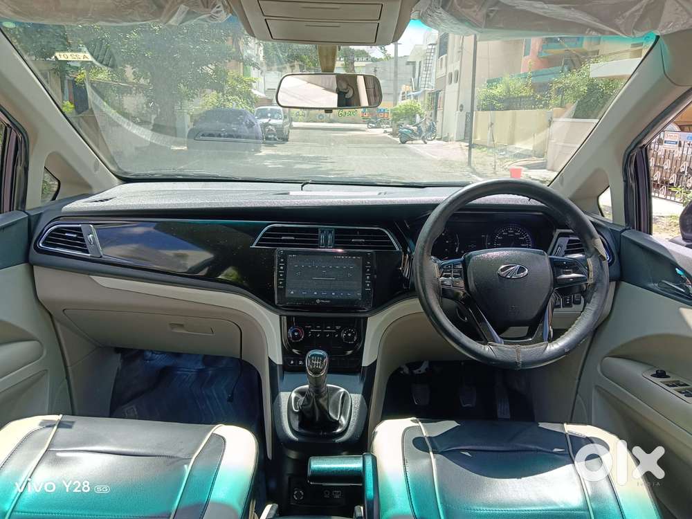 Mahindra Marazzo M6, 2019, Diesel