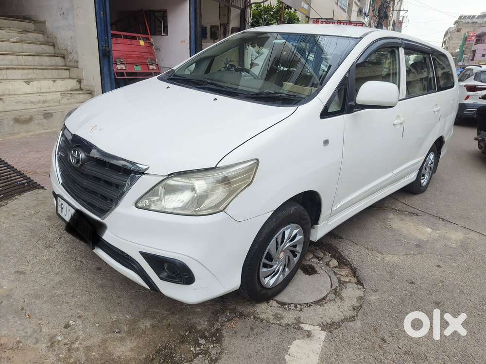 Toyota Innova 2.5 G (diesel) 8 Seater, 2014, Diesel