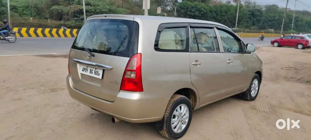 Toyota Innova 2010 Petrol Manual 200000 Km