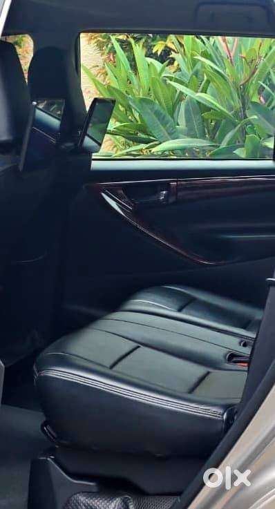 Toyota Innova Crysta G 8 Str, 2016, Diesel
