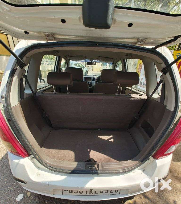 Maruti Suzuki Zen Estilo Lxi Bs Iv, 2011, Petrol