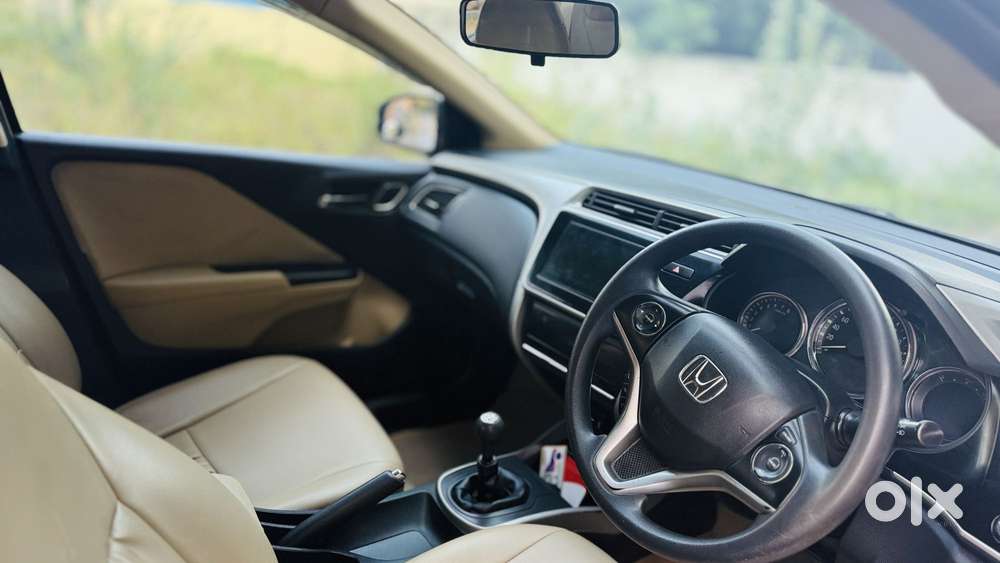 Honda City I-vtec V, 2018, Petrol