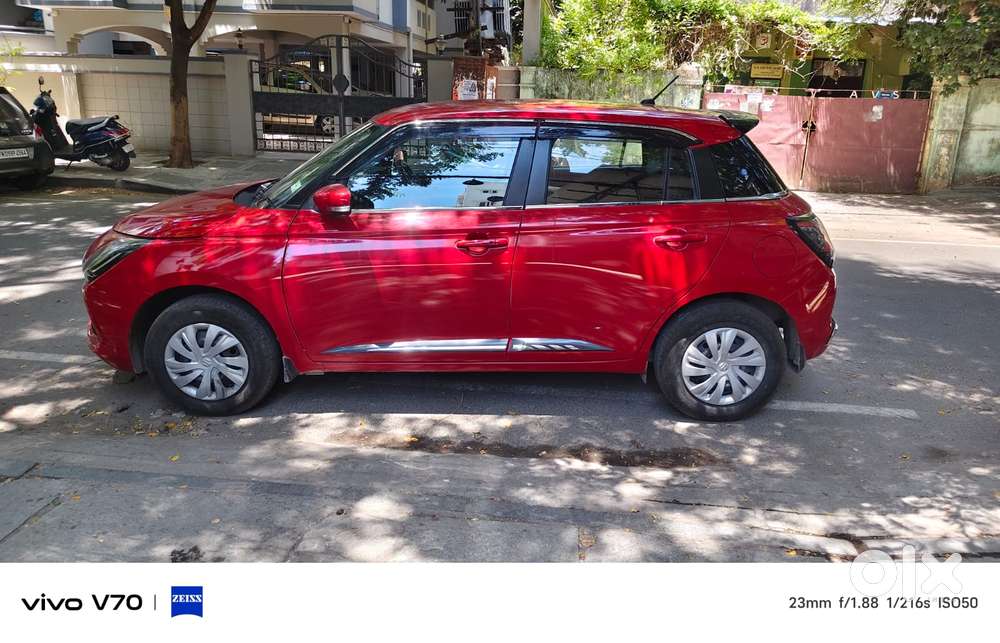 Maruti Suzuki Swift Vxi Optional, 2025, Petrol