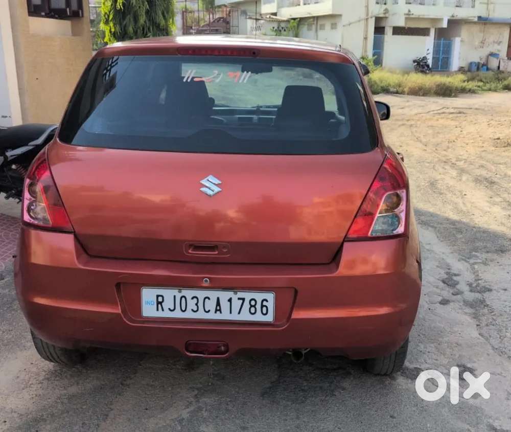 Maruti Suzuki Swift Vxi