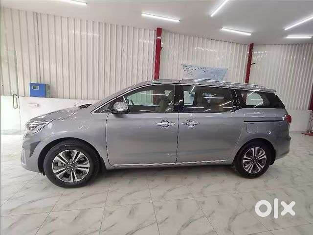 Kia Carnival Limousine Plus 7 STR, 2023, CNG & Hybrids
