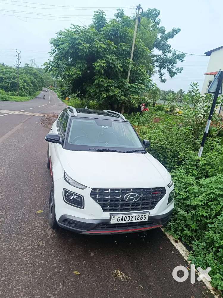 Hyundai Venue 1.0 Plus 2020 Km Driven