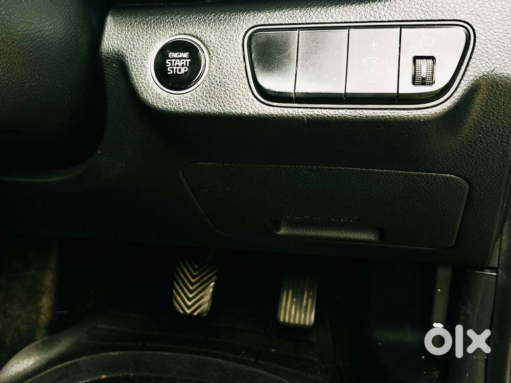 Kia Seltos 1.5 Htx+ Mt Dual Tone Imt, 2021, Petrol