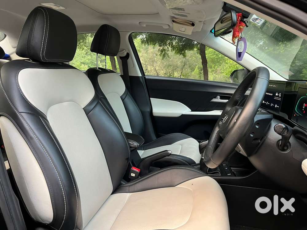 Hyundai Verna 1.5 Sx Petrol Mt, 2025, Petrol