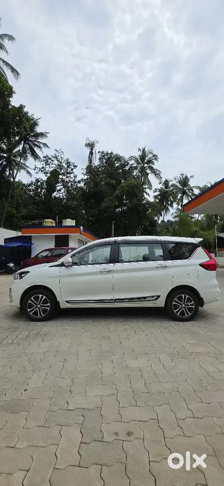 2024 Maruti Suzuki Ertiga Lxi Manual Petrol
