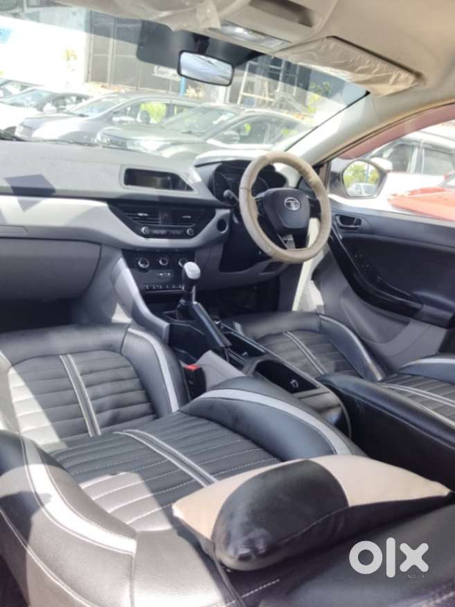 Tata Nexon 1.2 Revotron Xm (s), 2018, Petrol