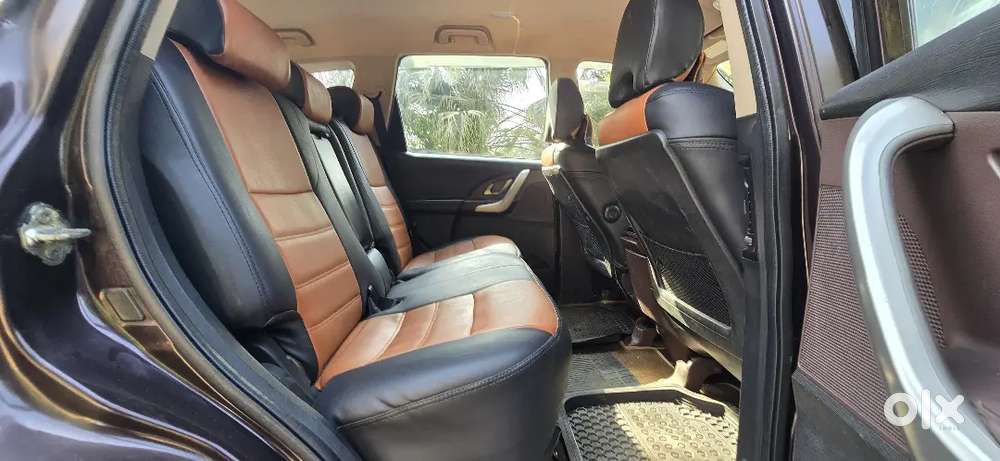 2013 Mahindra Xuv500 W8 Available In Lakeside Purple Colour