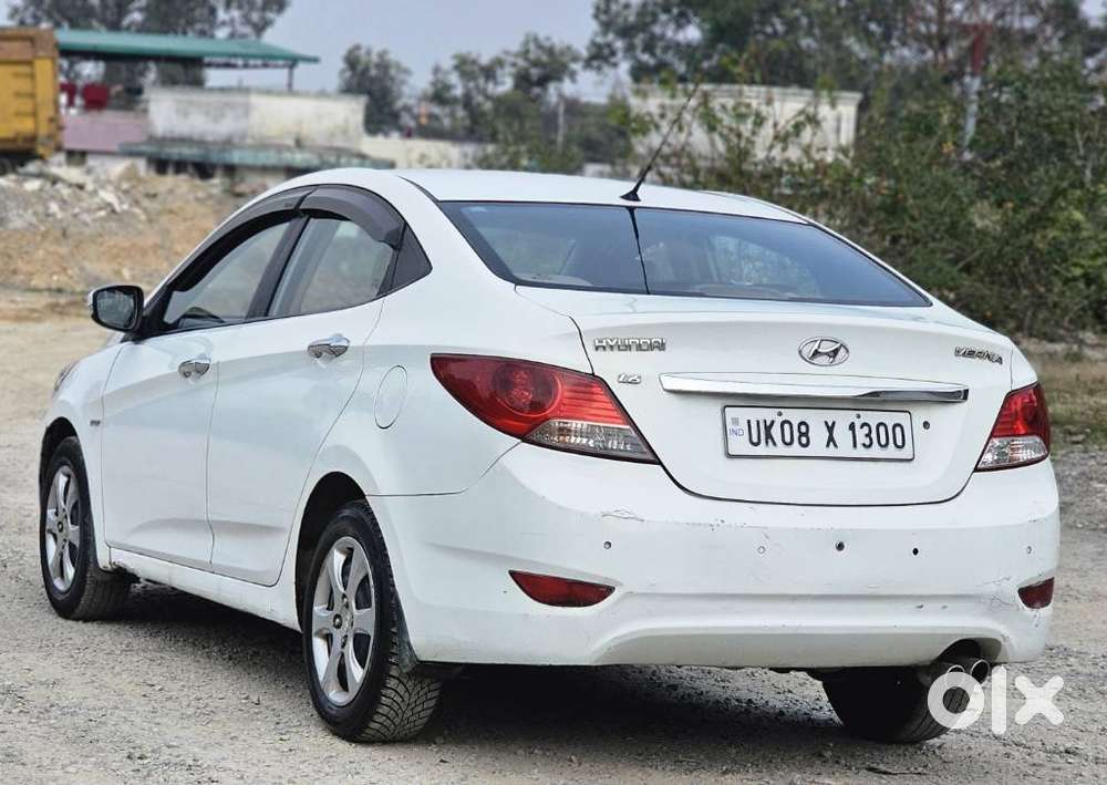 Hyundai Verna Fluidic 1.6 Vtvt Sx, 2012, Petrol