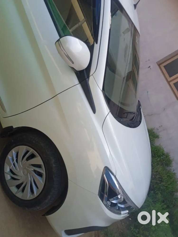 Maruti Suzuki Ertiga Vxi 2023