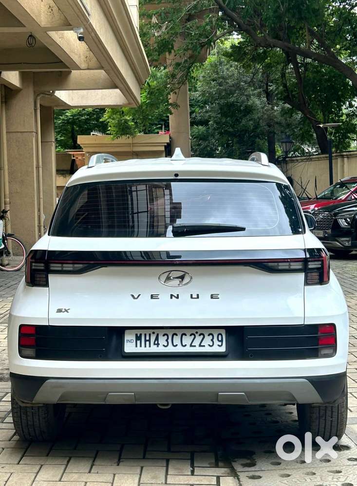 Hyundai Venue 1.5 Crdi Sx (o) Dual Tone, 2022, Diesel